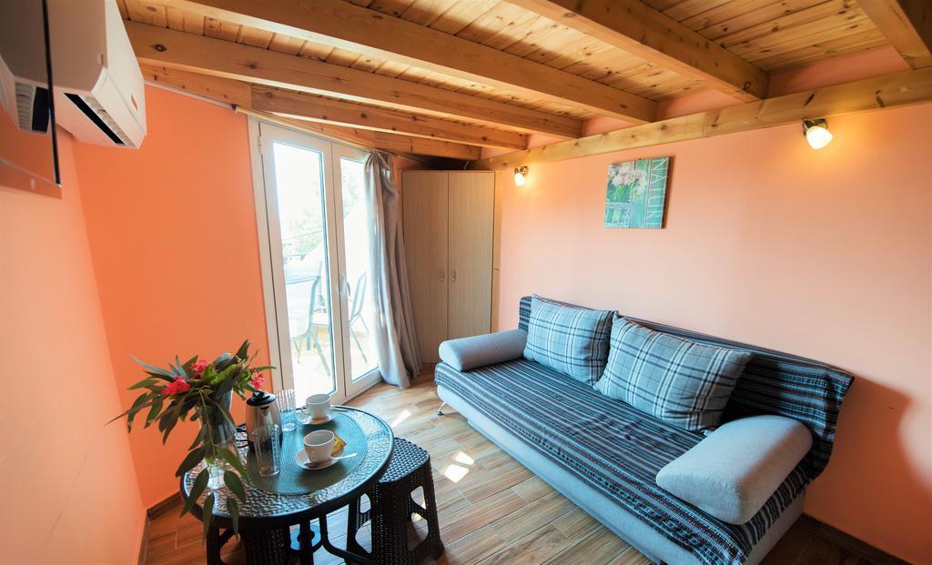 Argo Maisonettes Vasiliki  Exterior photo